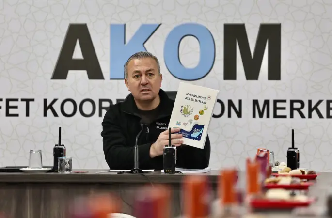 Başkan Adem Uzun Akkomu ziyaret etti