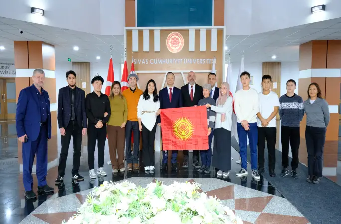 Kırgızistan Ankara Büyükelçisi, Sivas Cumhuriyet Üniversitesi’ni Ziyaret Etti