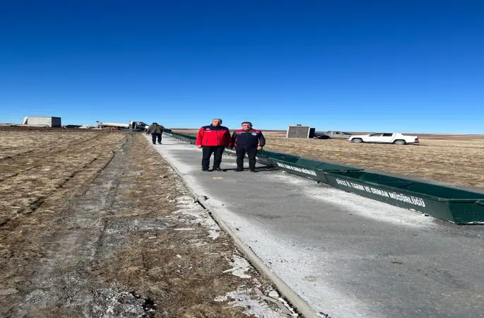 Ulaş İlçesi Kurtoğlu ve Kangal İlçesi Yukarıhüyük Köylerinin   Meradaki Hayvan İçme Suyu Problemleri Çözülüyor