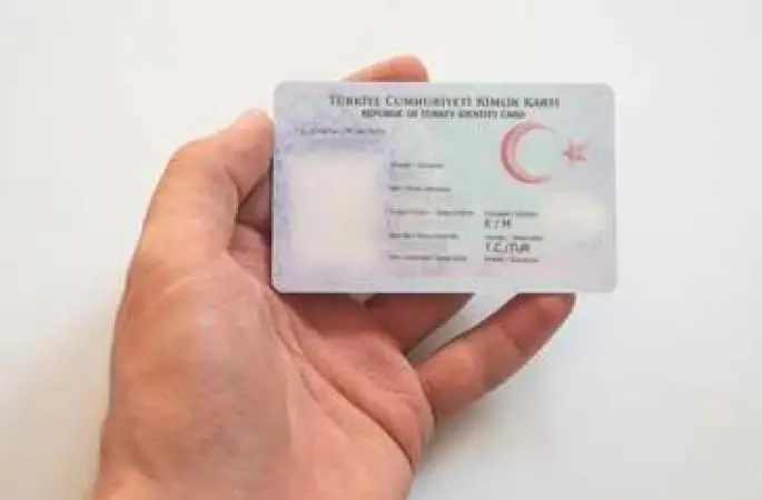 Bankacılık işlemlerinde güvenliği artırmak amacıyla yeni bir uygulama devreye alındı. Buna göre gece saatlerinde yapılacak para transferlerinde ek kimlik doğrulaması şartı getirildi.