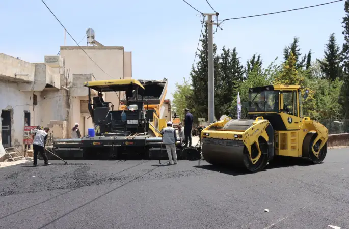 BÜYÜKŞEHİR, KISAS-YARDIMCI YOLUNDA ASFALT SERİMİNE BAŞLADI
