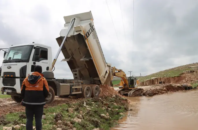 BÜYÜKŞEHİR, VİRANŞEHİR’DE SELİN YARALARINI SARIYOR