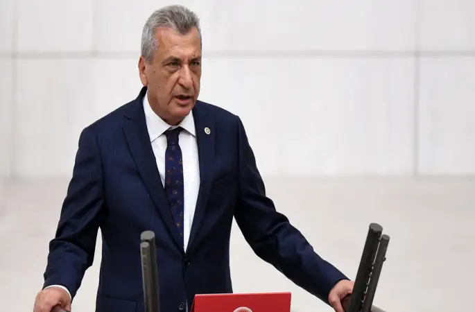 CHP’de Kurultay Depremi: Gaziantep Milletvekili Hasan Öztürkmen İçin Kesin İhraç Talebi!