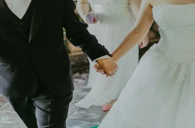 Davetiyede Takı Takma Devri Kapandı, "IBAN" Dönemi Başladı