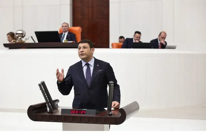 DEVA Partili İdris Şahin’den Varlık Fonu çıkışı: “Milletin şirketlerini dış borca teminat gösteriyorlar” “İktidarın enflasyon tezi akla ve bilime aykırıydı; ülkeyi uçurumun kenarına bıraktılar”