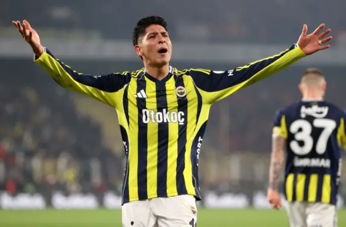 Fenerbahçe'de Edson Alvarez Dönemi Kapanıyor: Opsiyon Kullanılmayacak