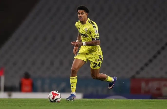 Fenerbahçe’de Oosterwolde Alarmı: Roma 15 Milyon Euroyu Gözden Çıkardı!