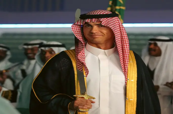 FUTBOL TARİHİNDE BİR DEVİR KAPACAK GÜNCELLEME: CRISTIANO RONALDO'NUN PİYASA DEĞERİ 10 MİLYON EUROYA DÜŞTÜ!