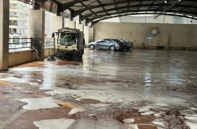 HALİLİYE BELEDİYESİ’NDEN KURBAN KESİM ALANLARINDA TİTİZ TEMİZLİK: VATANDAŞTAN TAM NOT!