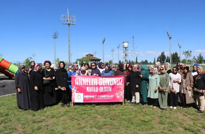 HALİLİYE’DEN TARİHİN SIFIR NOKTASINA ANNELER GÜNÜ GEZİSİ