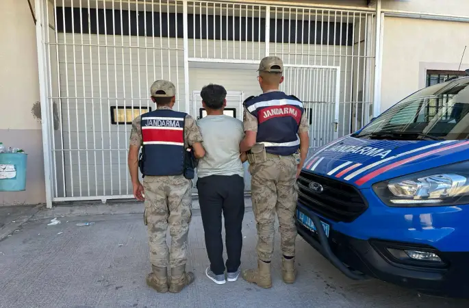Karaköprü'de Firari Şahsa Jandarma Darbesi: 5 Yıl Cezası Bulunuyordu!