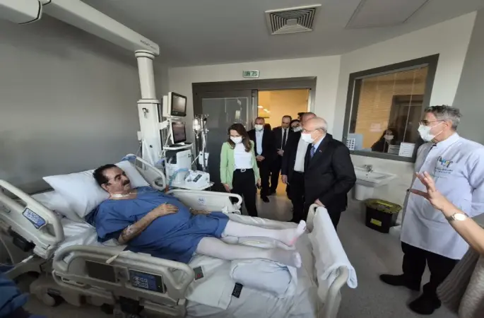 Kemal Kılıçdaroğlu’ndan İbrahim Tatlıses’e Geçmiş Olsun Ziyareti