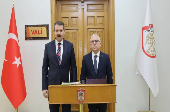 Milli Savunma Bakan Yardımcısı Salih Ayhandan Vali Yılmaz Şimşek'i ziyaret etti