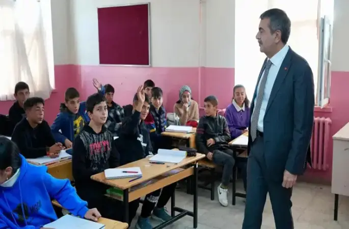 Müfredatta "Milli" Revizyon: Bakan Tekin Yeni Kavramları Açıkladı