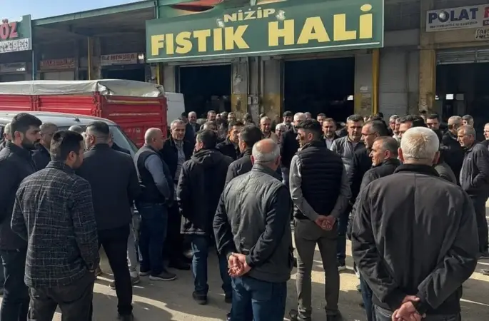 Nizip Fıstık Hali’nde Büyük Vurgun İddiası: Şanlıurfalı İsimlerin de Para Kaptırdığı Öne Sürüldü!
