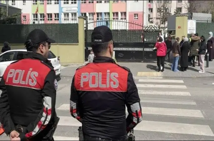 Okullarda "Kritik" Güvenlik Dönemi: Velilere Randevu, Kapılara Sıkı Denetim!