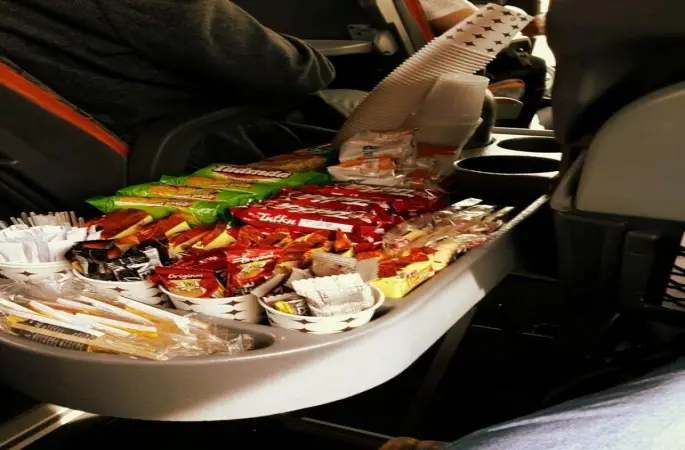 Otobüs Yolculuğunda "Kek-Çay" Devri Kapanıyor: Sektör Uçak Modeline Geçiyor!