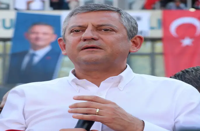 Özgür Özel'den Komedyen Deniz Göktaş'ın Tutuklanmasına Tepki