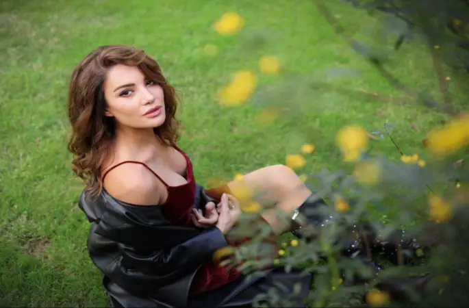 Sanat Dünyası Yasta: Ünlü Oyuncu Ece İrtem Evinde Ölü Bulundu! Kahreden Detay...