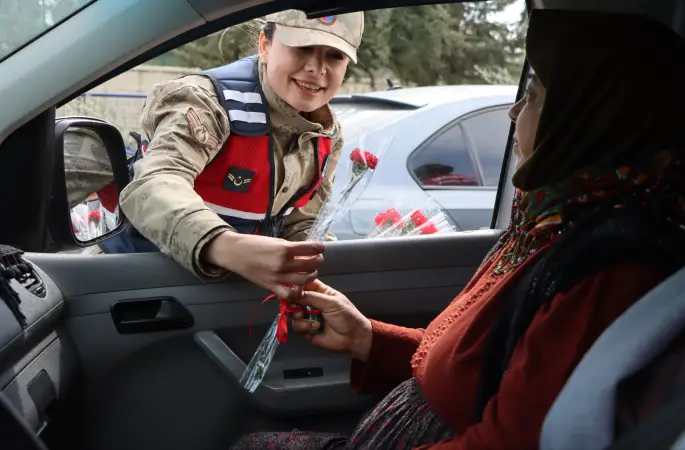 Şanlıurfa İl Jandarma Komutanlığı’ndan Kadınlara Özel Etkinlik