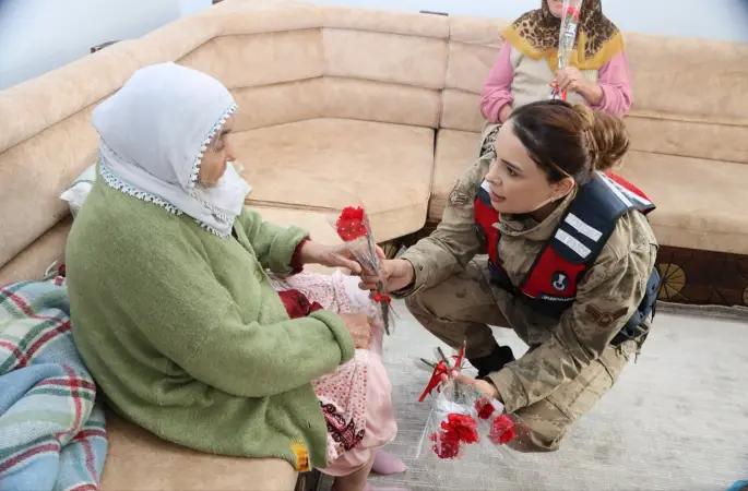 Şanlıurfa İl Jandarma Komutanlığı’ndan Kadınlara Özel Etkinlik