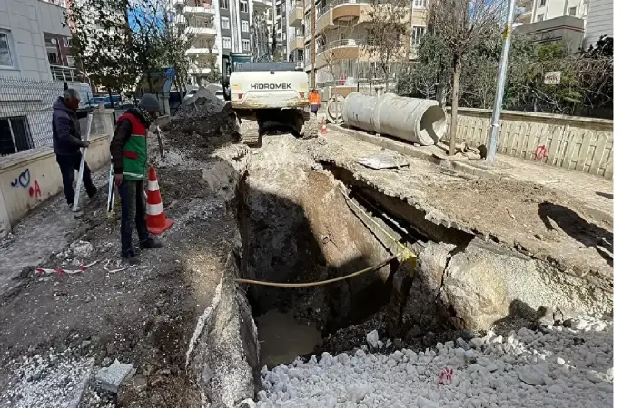 Şanlıurfa’da altyapı çalışması sırasında göçük meydana geldi