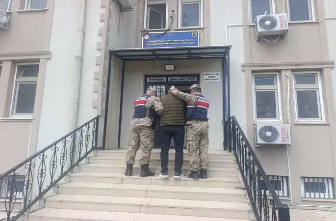 Şanlıurfa’da Uyuşturucu Hükümlüsü Yakalandı: 10 Yıl 5 Ay Ceza Bulunuyordu