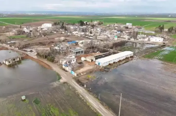 Şanlıurfa’da Yağışlar Tarlaları Sular Altında Bıraktı