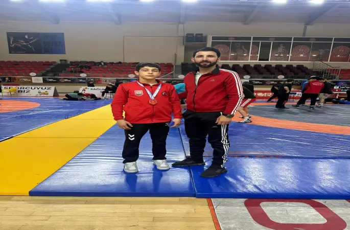 Şanlıurfalı Güreşçi Türkiye Üçüncüsü Oldu