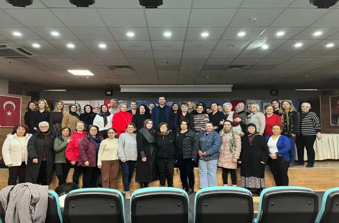 Sivas Eğitim ve Kültür Derneği’nden Kadın Sağlığına Değer Katan Konferans