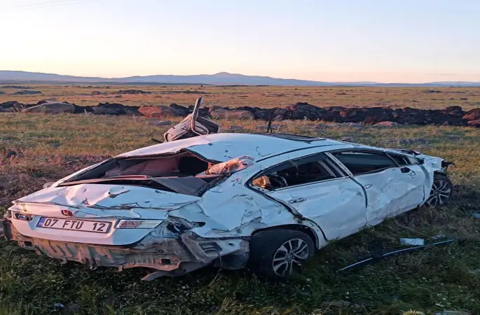 Siverek'te Trafik Kazası: 2'si Bebek 5 Yaralı