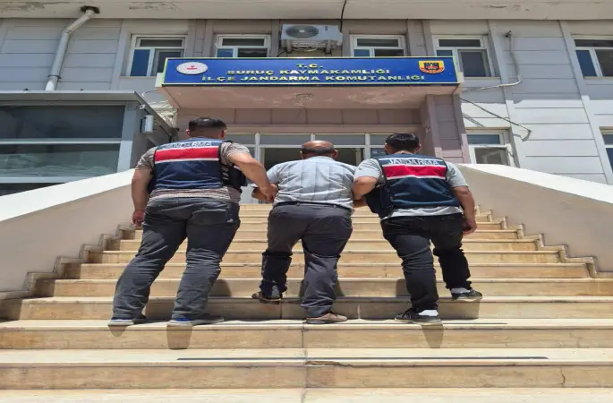 SURUÇ'TA JANDARMADAN KAÇAMADI: 6 YIL HAPİS CEZASI BULUNAN FİRARİ YAKALANDI!