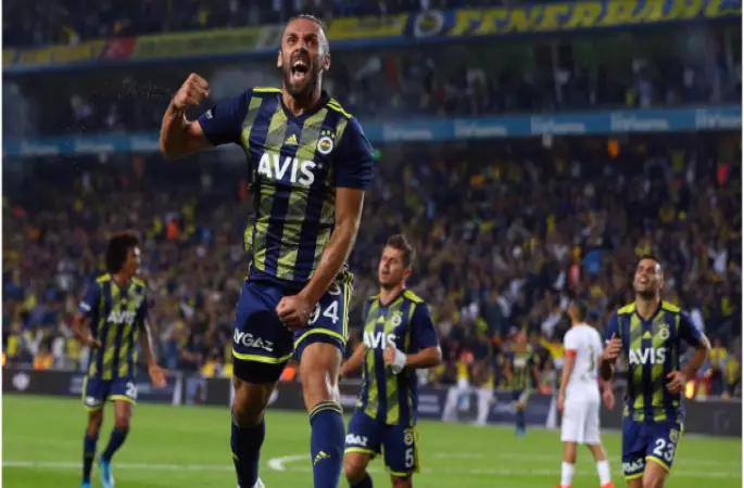 Transferde Yılın Bombası: Okan Buruk, Fenerbahçe’nin Eski Yıldızını Galatasaray’a Çağırdı!