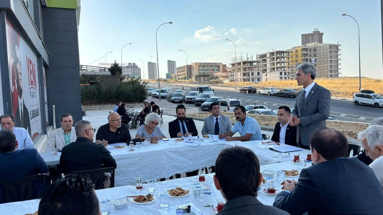 yeni-parti-ilk-toplanti.webp