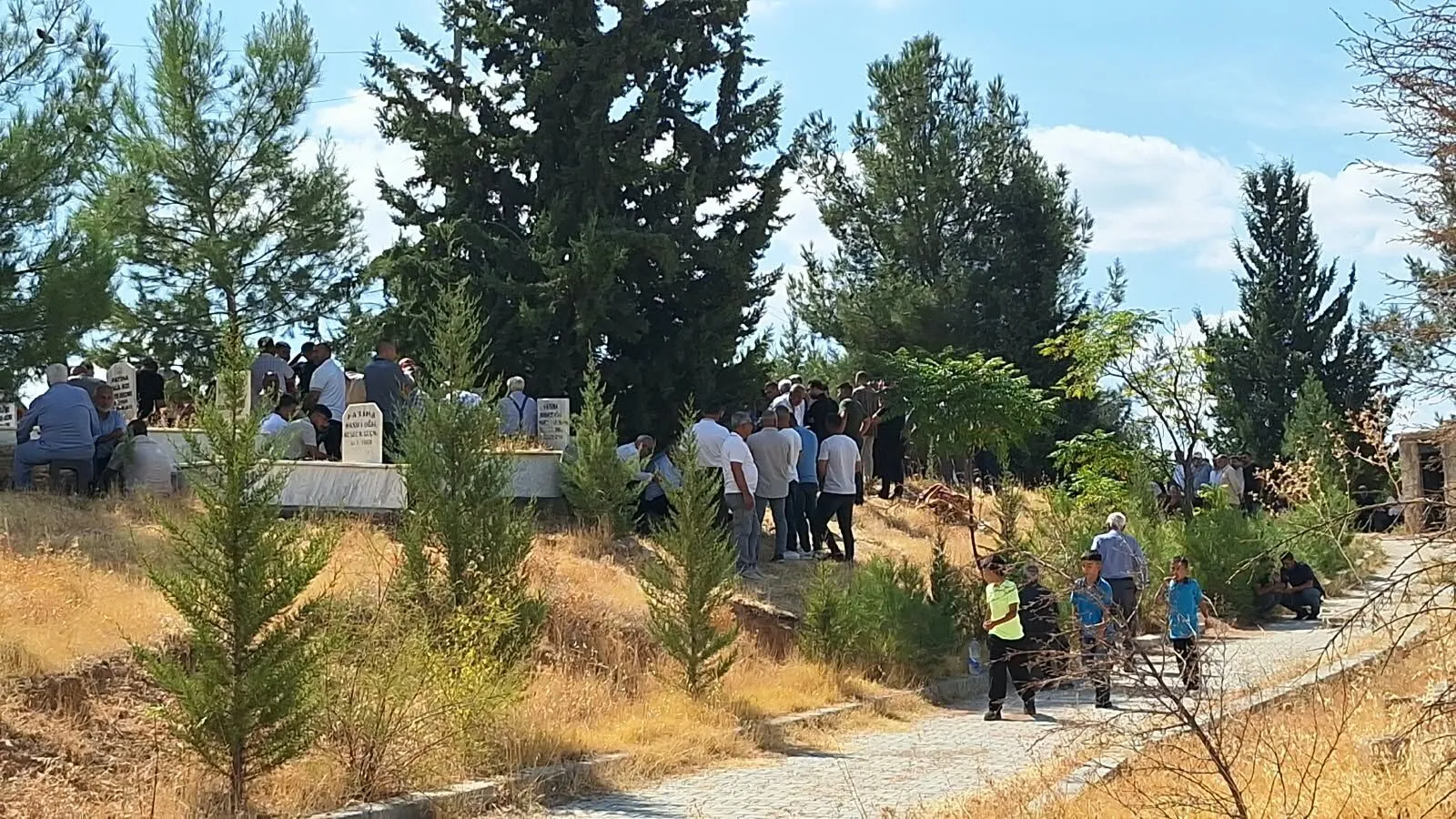 polis-memuru-son-yolculuguna-ugurlandi.webp