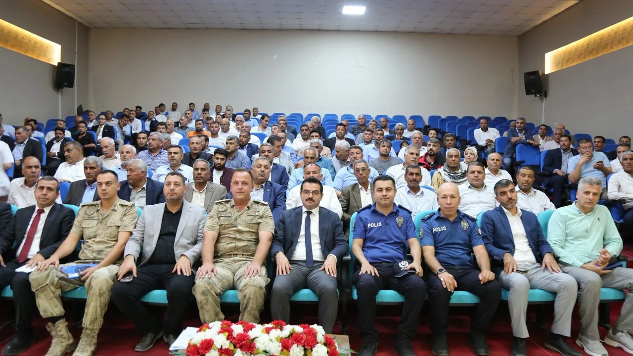 harranda-muhtarlarla-ilce-gundemi-masaya-yatirildi-3 (1).webp