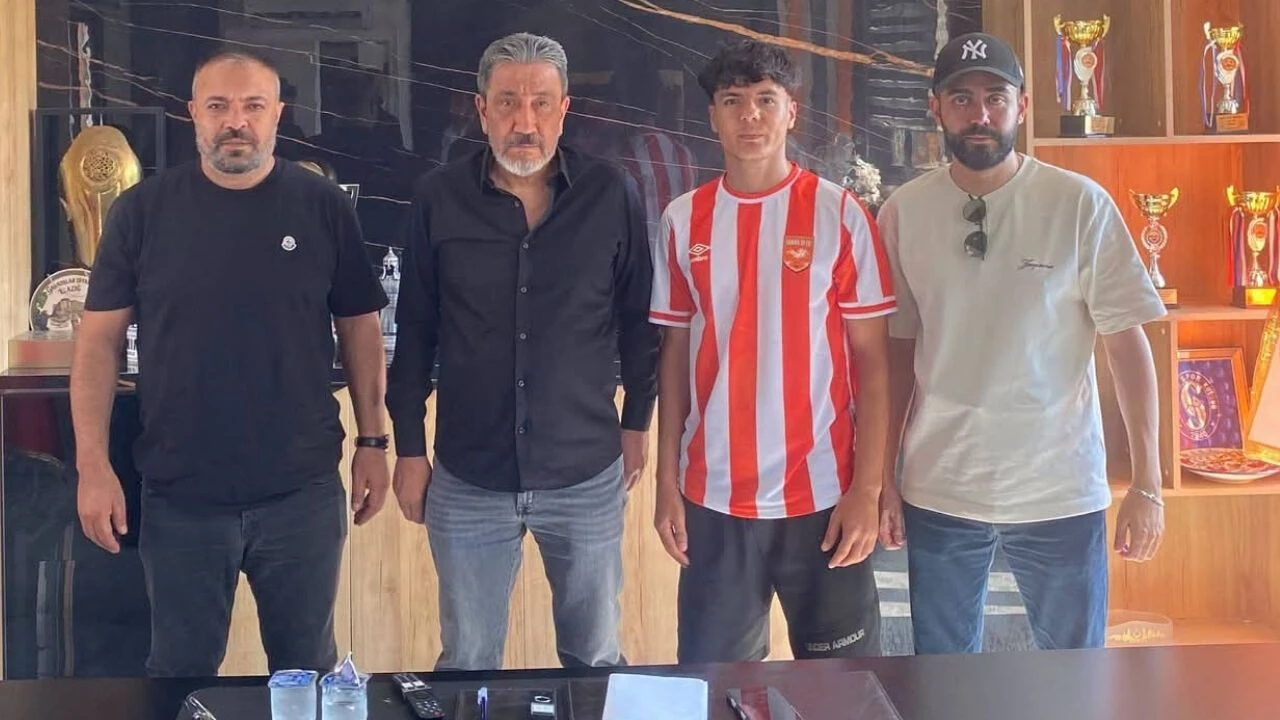 sanliurfaspordan-ayrilan-sabri-cicek-adana-01-fkda-2.webp