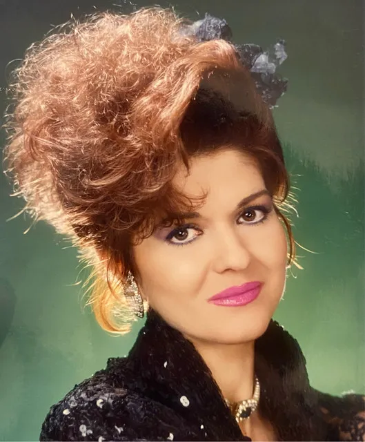 Gülden Karaböcek- Bir Ömürlük Nostalji Şanlıurfa konseri