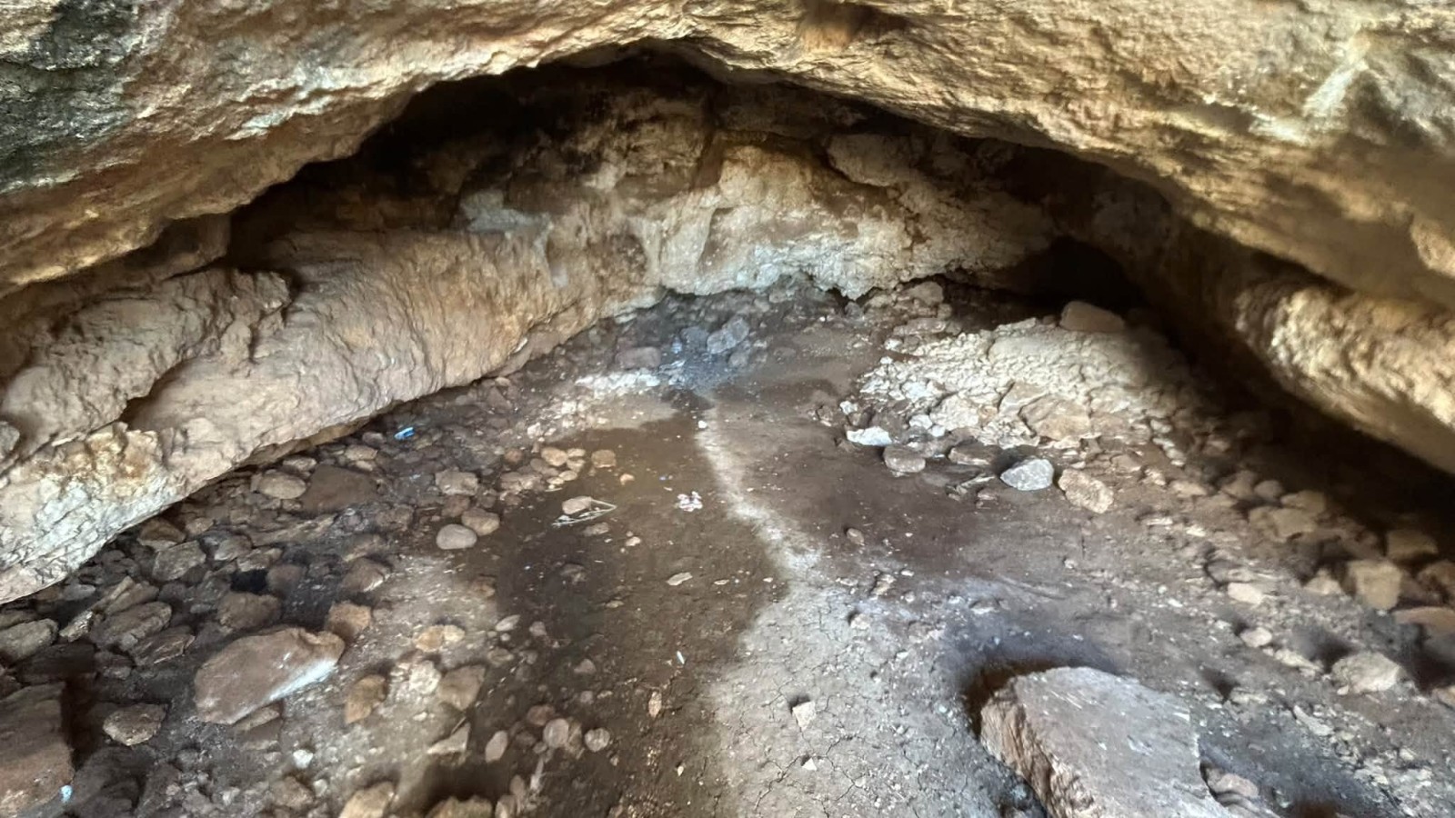 Şanlıurfa-Viranşehir yolunda tarihin izleri: Dağyanı Harabeleri ve Mağaraları