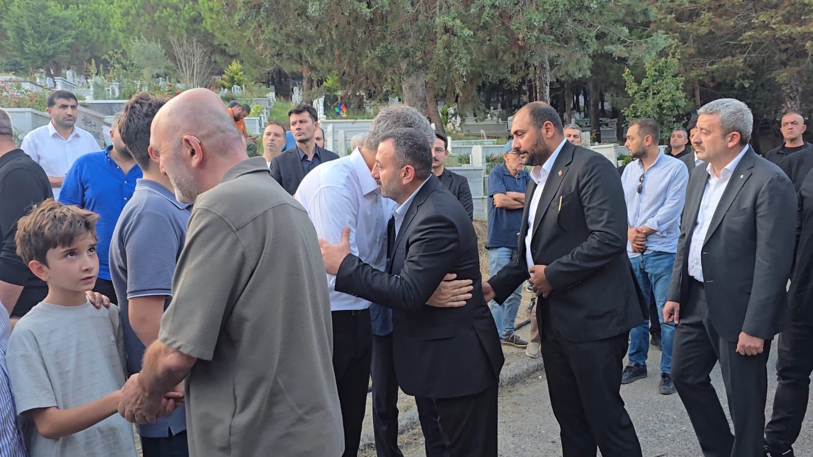 Orjinal Ülkücü Osman Mutlu ve Menderes Atilla’dan Vekil Önen’e Taziye Ziyareti - 1