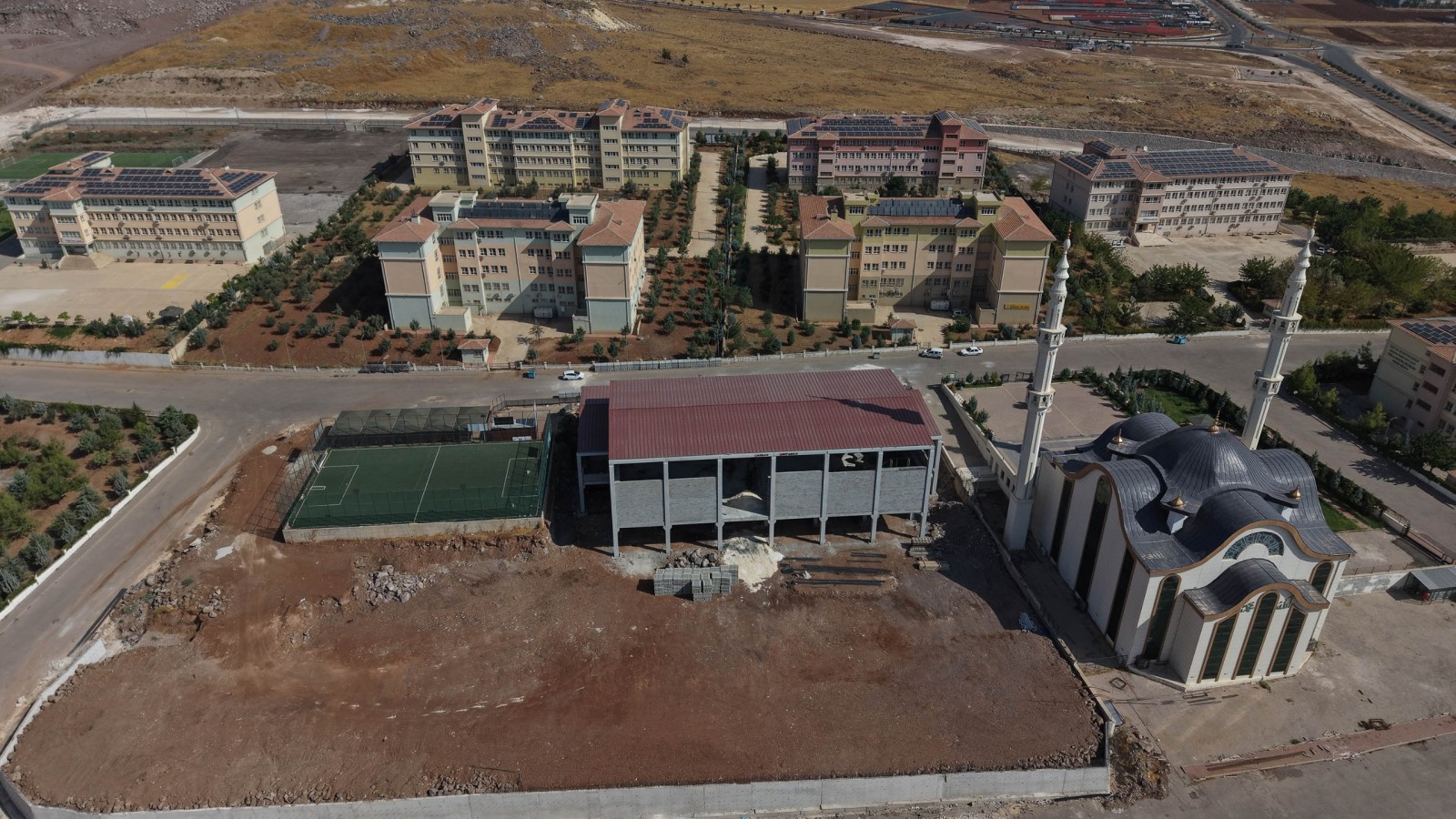 BAŞKAN CANPOLAT’IN KALICI ESERLERİ BİR BİR YÜKSELİYOR - 4