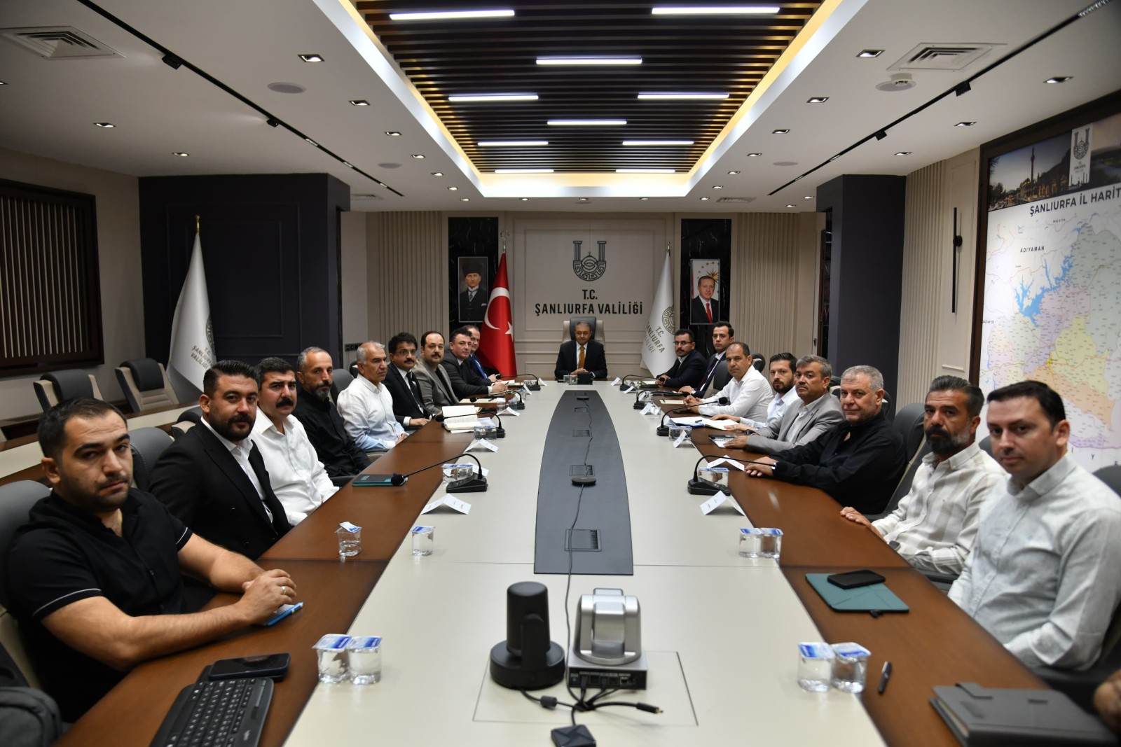 Şanlıurfa’da Ulaşım Yatırımları Masaya Yatırıldı: Vali Şıldak Başkanlığında Koordinasyon Toplantısı - 1