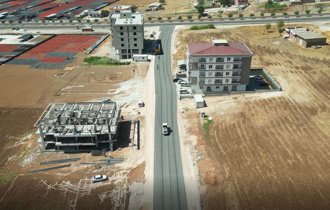 HALİLİYE BELEDİYESİ, DAĞETEĞİ MAHALLESİ’Nİ ASFALTLA YENİLİYOR - 5