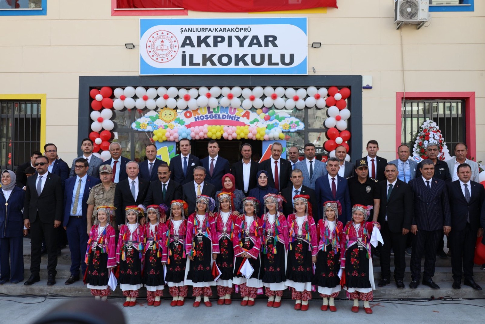 Şanlıurfa’da İlk Ders Zili Çaldı: İlhami Günbeği ile Ahmet Aksoy Eline Alıp Salladı! - 5
