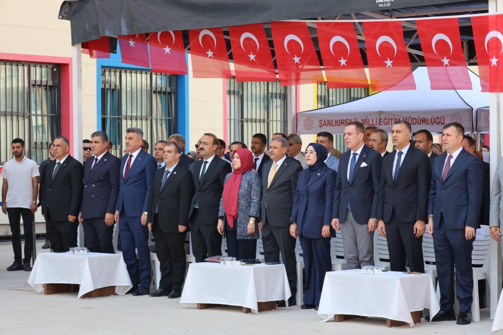 Şanlıurfa’da İlk Ders Zili Çaldı: İlhami Günbeği ile Ahmet Aksoy Eline Alıp Salladı! - 8