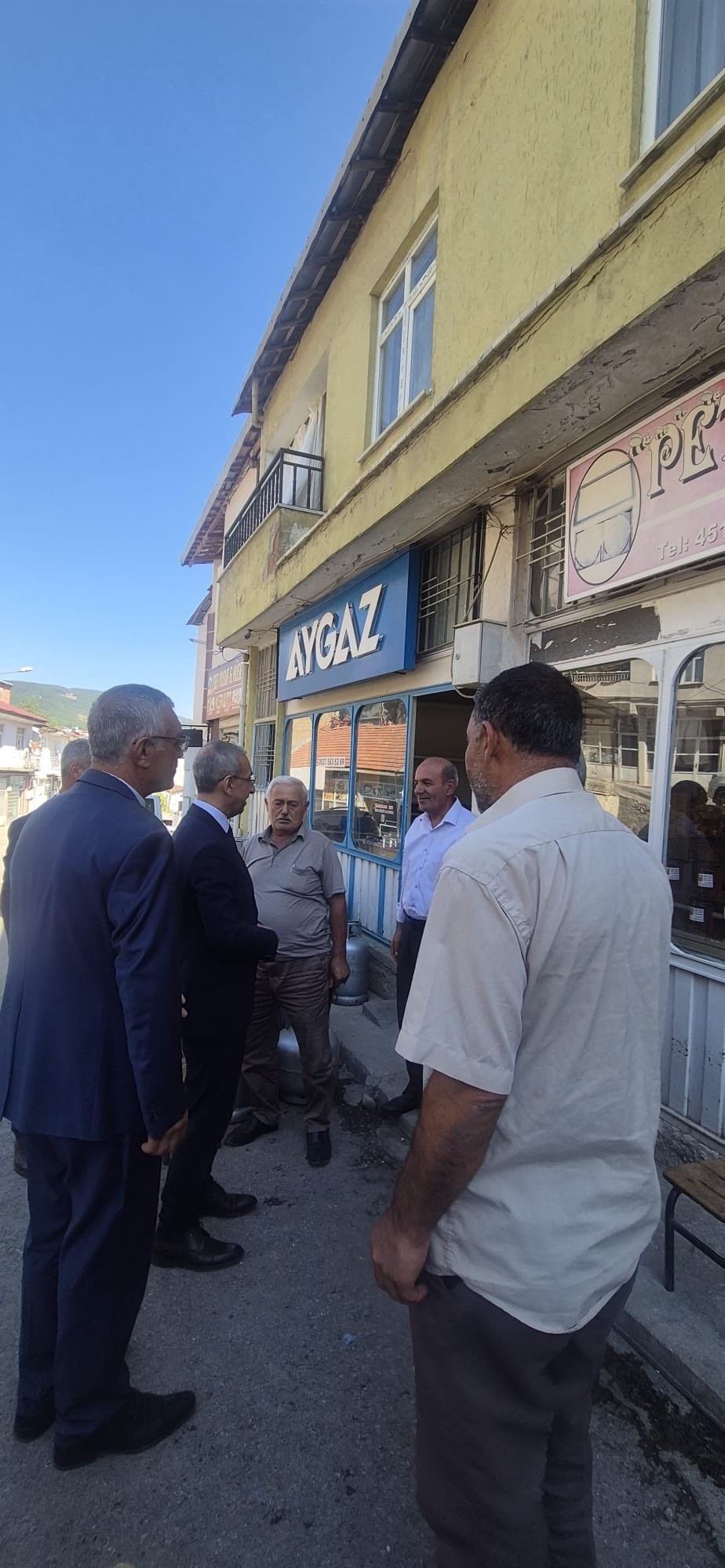 AK Parti Şanlıurfa Milletvekilinden Komşu Şehre Ziyaret: Çelikhan Esnafıyla Buluştu - 5