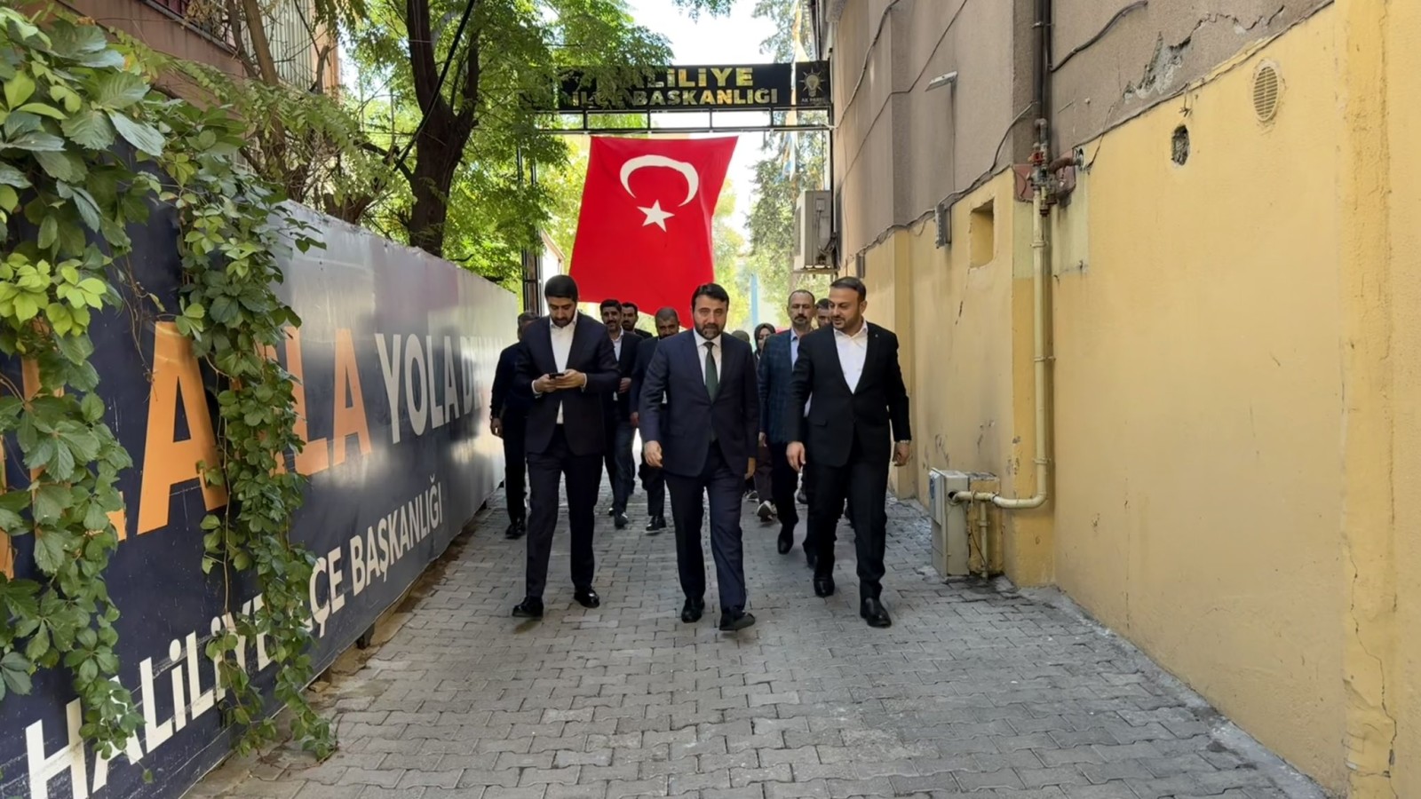 TEKNOFEST Öncesi Şanlıurfa’ya AK Parti Çıkarması: Sloganlar Güzel Ama Masadaki Sorunlar Ne Olacak? - 7