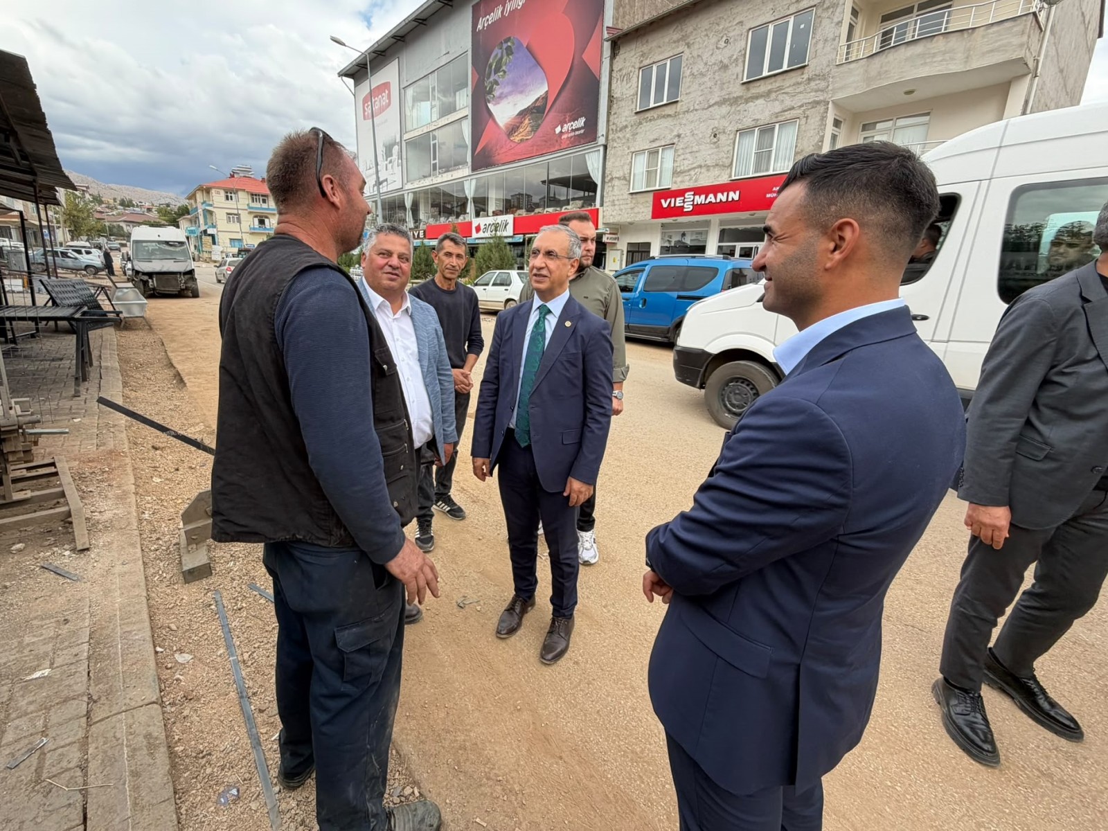 Abdurrahman Dusak Tufanbeyli’de esnafla buluştu - 1