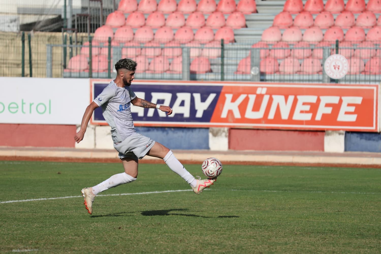 Karaköprü Belediyespor Deplasmanda Güldü: 2-1 - 7