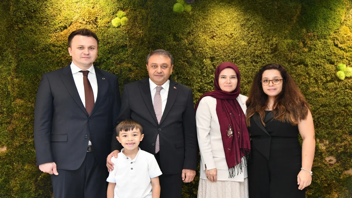 Vali Hasan Şıldak, Görev Yeri belli Olan M. Deniz Arabacı’yı Uğurladı